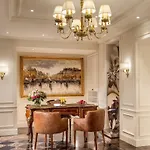 Hotel Splendide Royal Paris - Relais & Chateaux