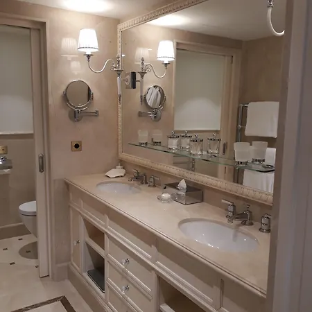 Splendide Royal - Relais & Chateaux Parigi